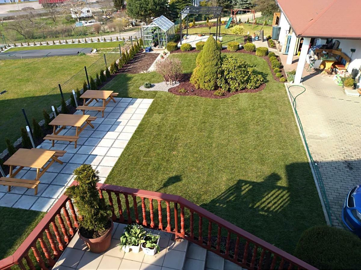 Pokoje Goscinne Venezia Czaplinek Exterior photo